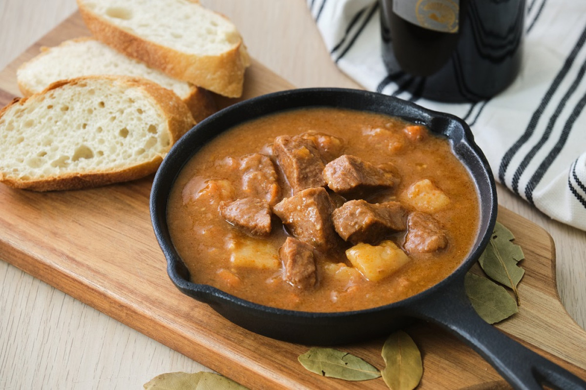 【耗資50億Ai全自動最先進食品廠/ISO 22000與HACCP/國際安全雙驗證/新廠出品】樂福嚴選超值雙星:法式紅酒燉牛肉/港式燉牛腩(任選滿1200免運)《秘製配方過癮飽足/份量超有心份量足》