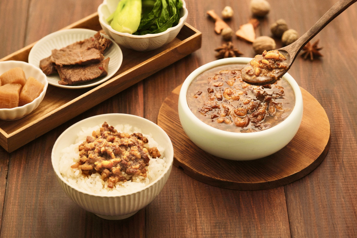 【隱藏版美食/市售唯一/專供高級連鎖餐廳使用】樂福粹魯/傳統古早味滷肉隨身包(滿1500免運)《大廠耗資50億最新全自動Ai廠生產/符合國際最新食品規範/通過國際食品安全雙驗證/無須拆封覆熱即食》