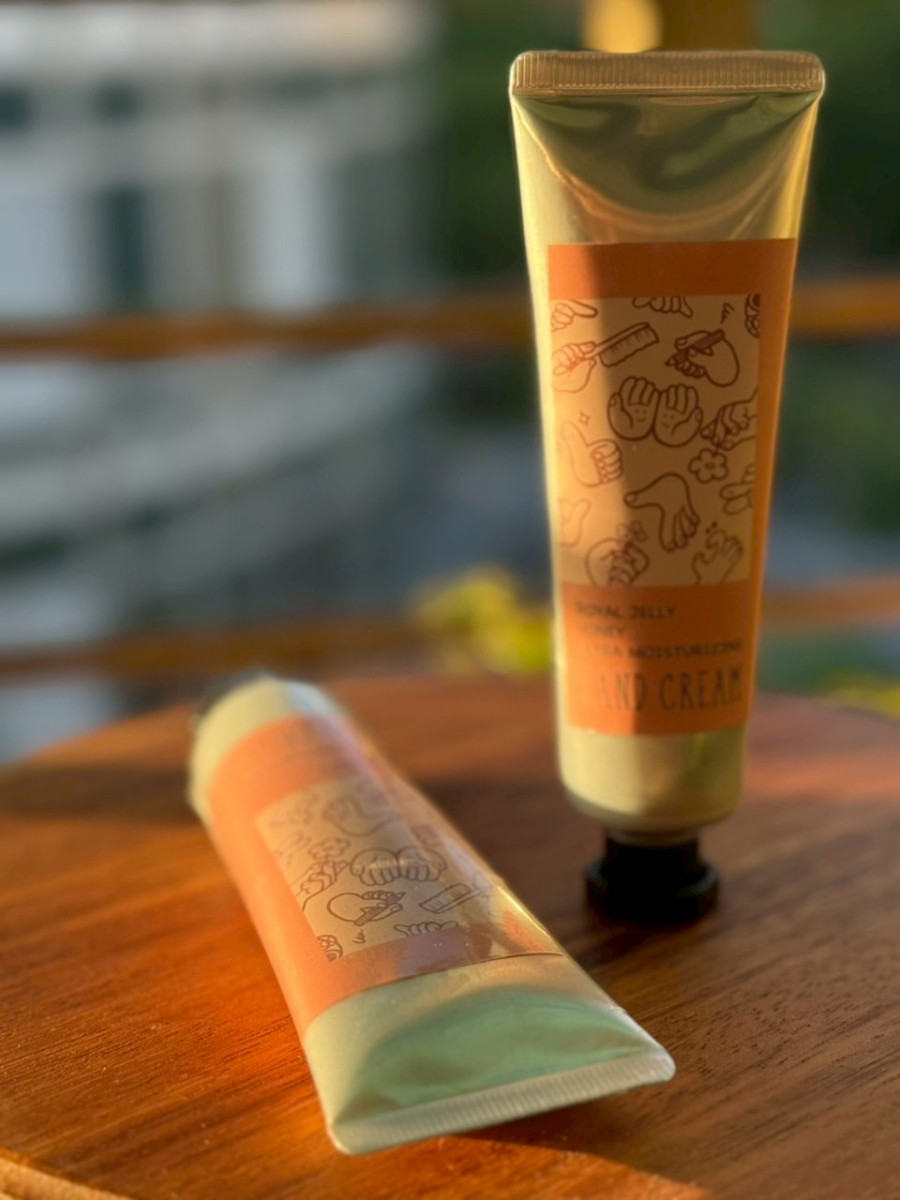 【即將上架】蜂蜜蜂王乳香氛護手霜