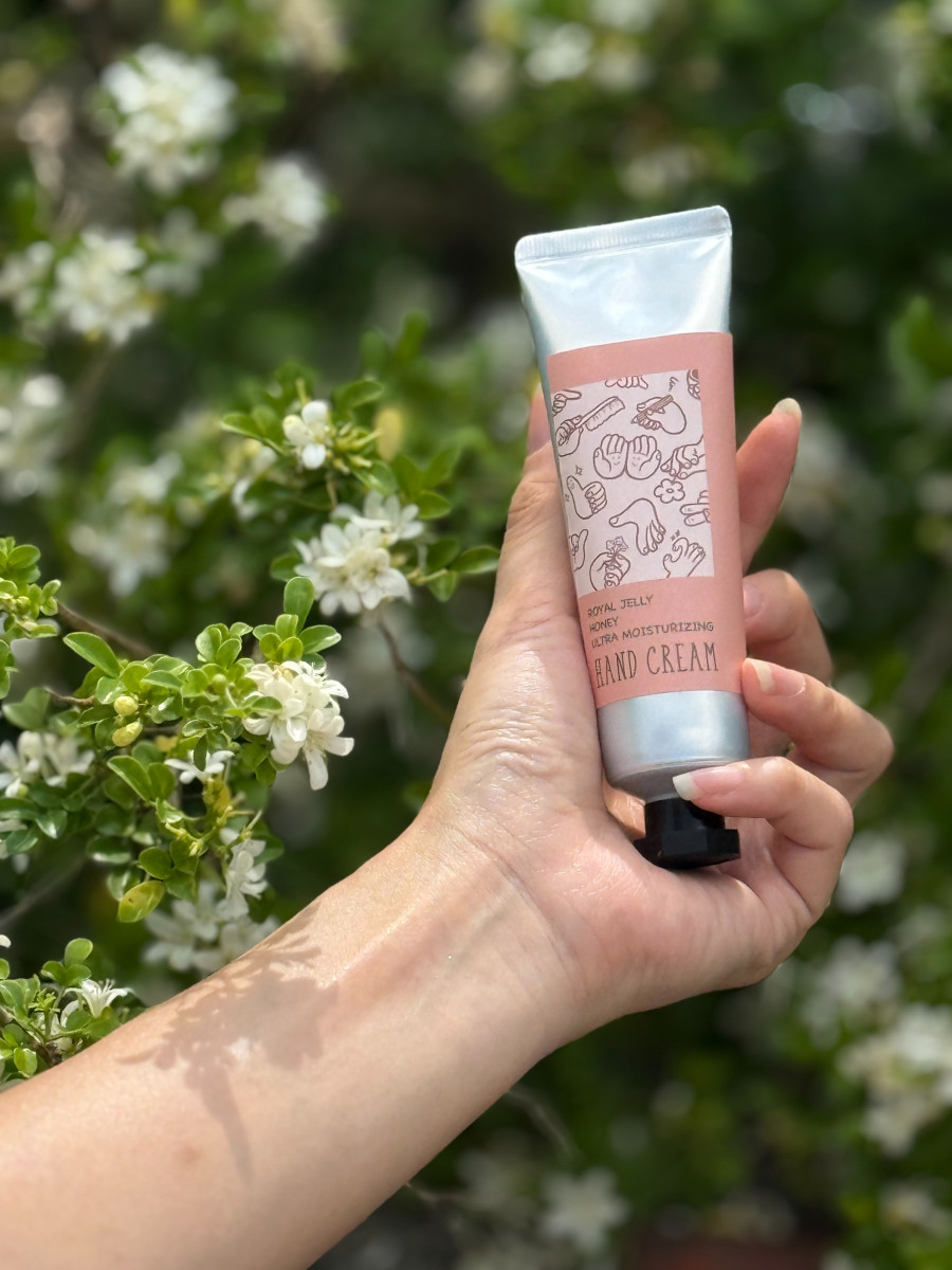 【即將上架】蜂蜜蜂王乳香氛護手霜