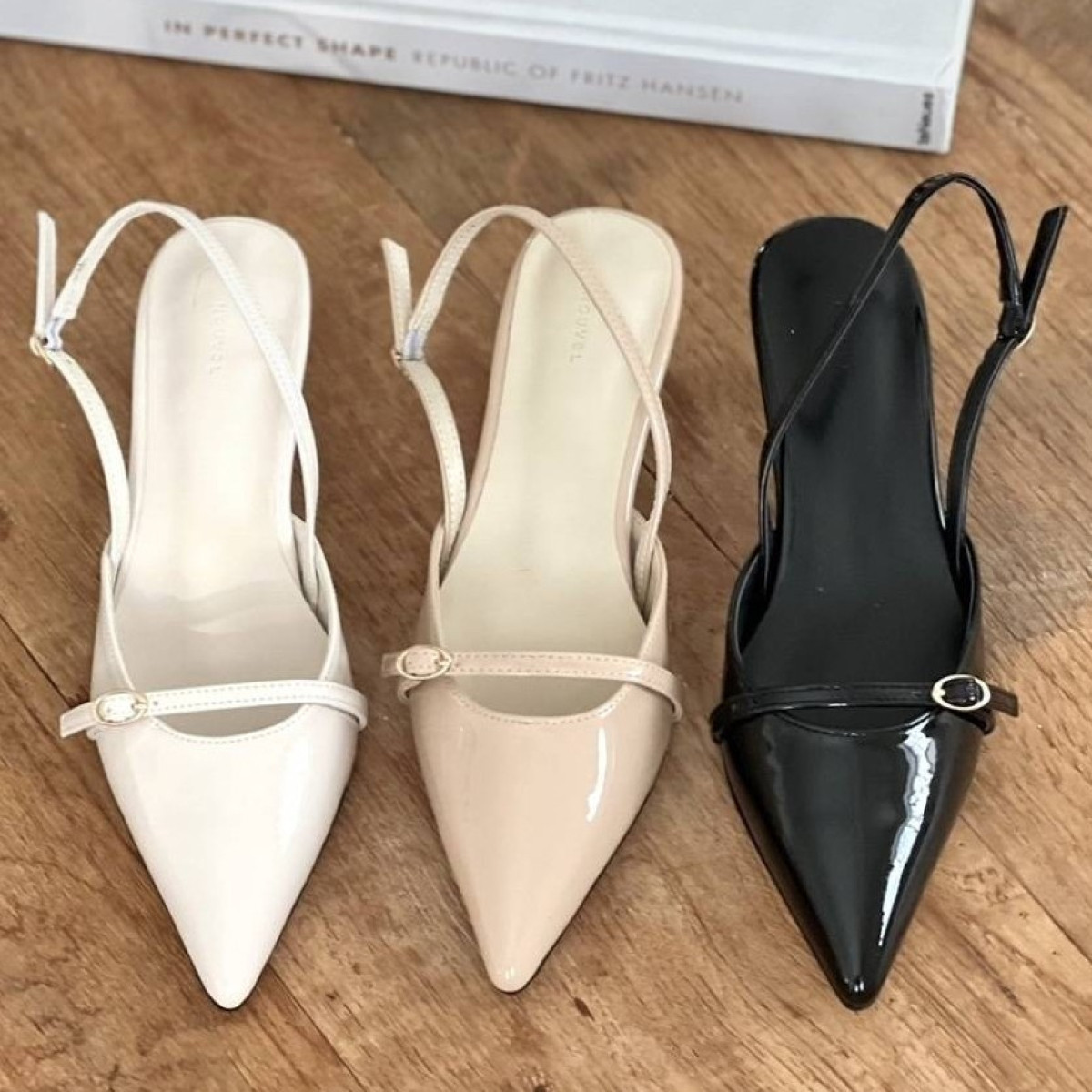 👠正韓新款｜3色尖頭細環鏤空漆皮後勾中跟鞋