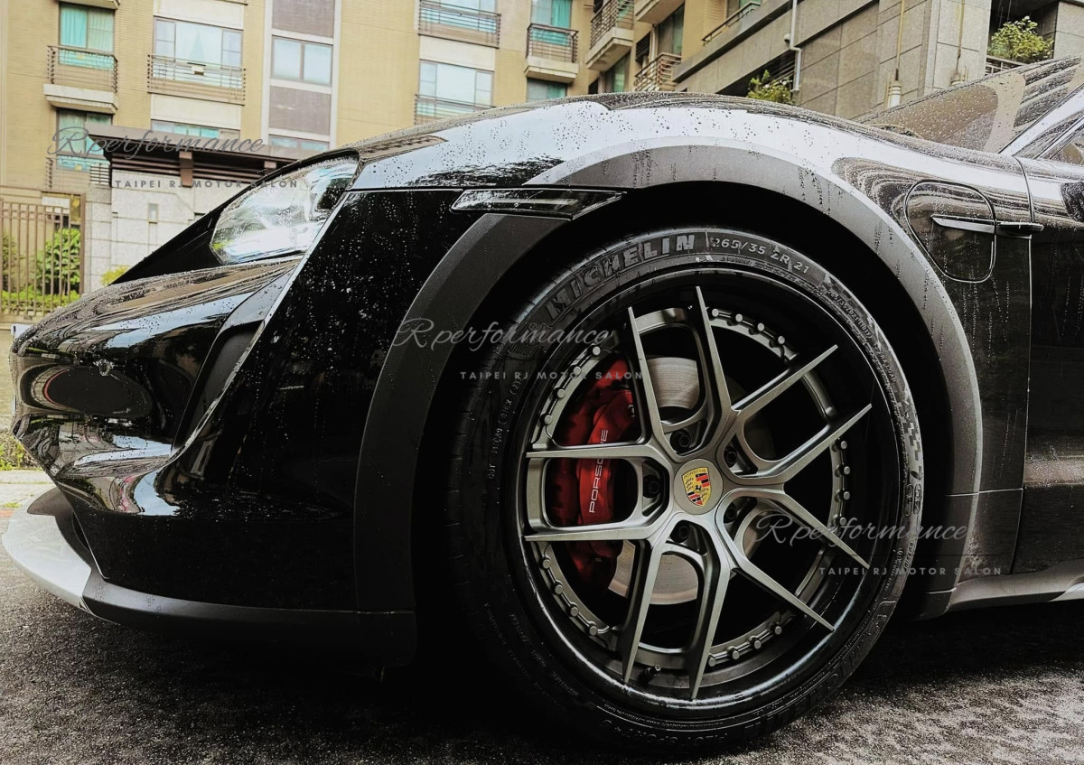 PROSCHE TAYCAN Wagon 21inch R-Fusion (雷界)Metal Gary 銷光灰