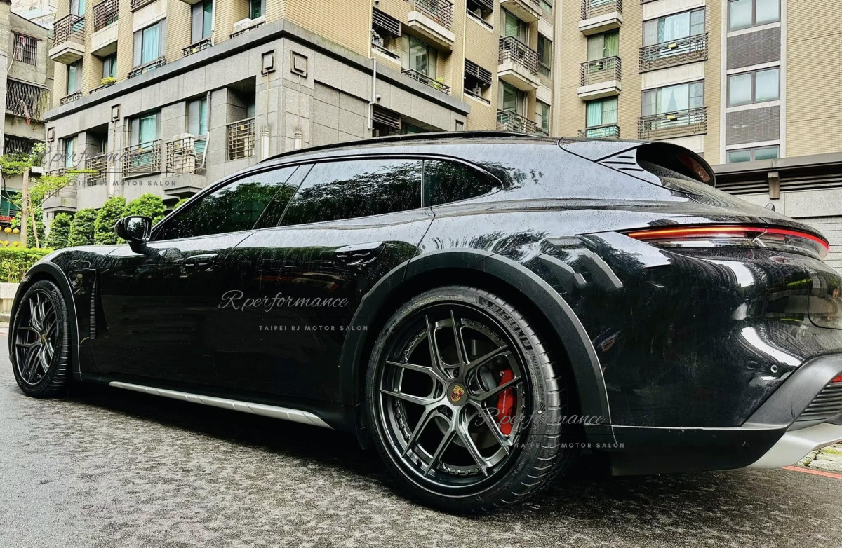 PROSCHE TAYCAN Wagon 21inch R-Fusion (雷界)Metal Gary 銷光灰