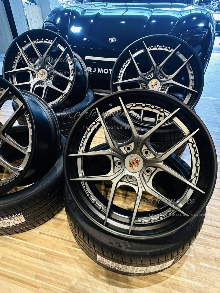 PROSCHE TAYCAN Wagon 21inch R-Fusion (雷界)Metal Gary 銷光灰