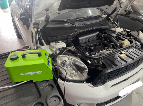 燃燒室奈米除碳  建議保養時，積碳一起清除，將可保持引擎如新車般平穩，寧靜，順暢，保持愛車的最佳狀態